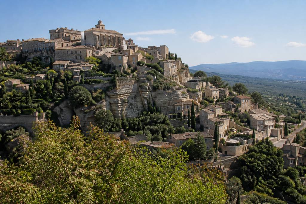 Visiter Gordes : que voir et faire dans le village du Lubéron