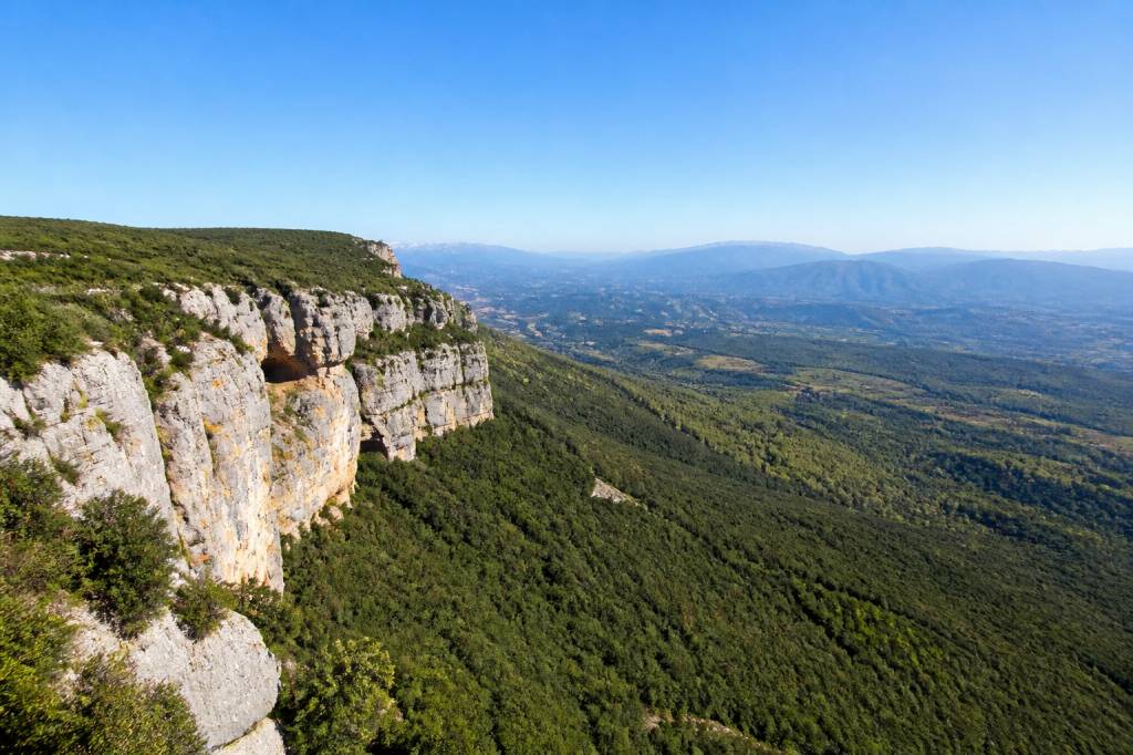 Falaises de Lioux : site naturel, belvédères et idées de visite